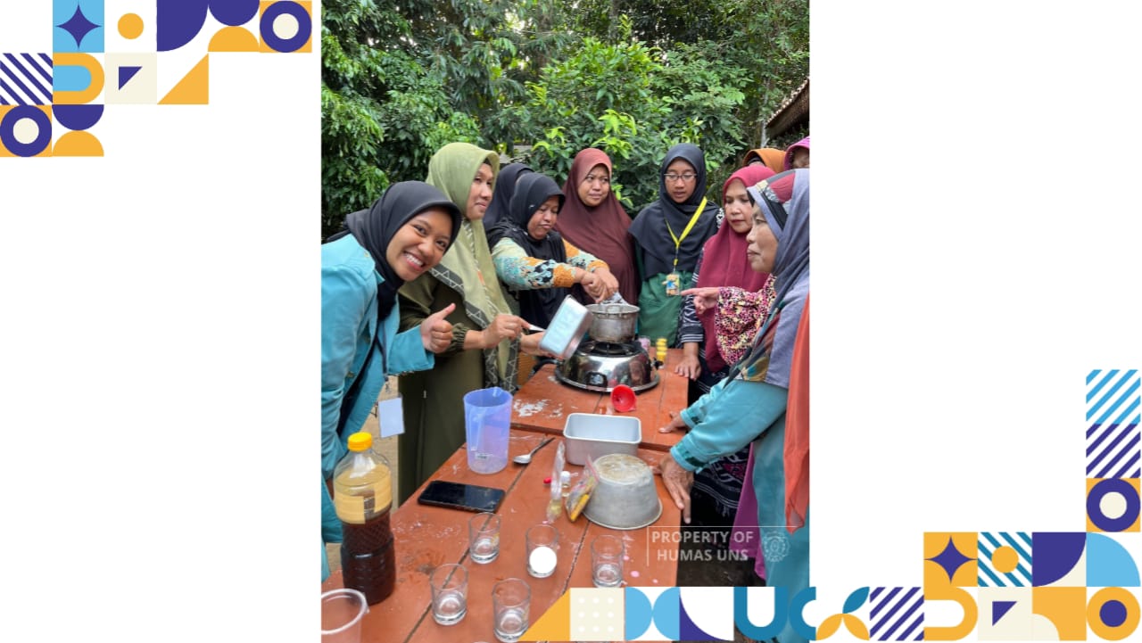 Tim KKN UNS Desa Borobudur Mengadakan Pelatihan Pembuatan Lilin Aromaterapi dari Minyak Jelantah