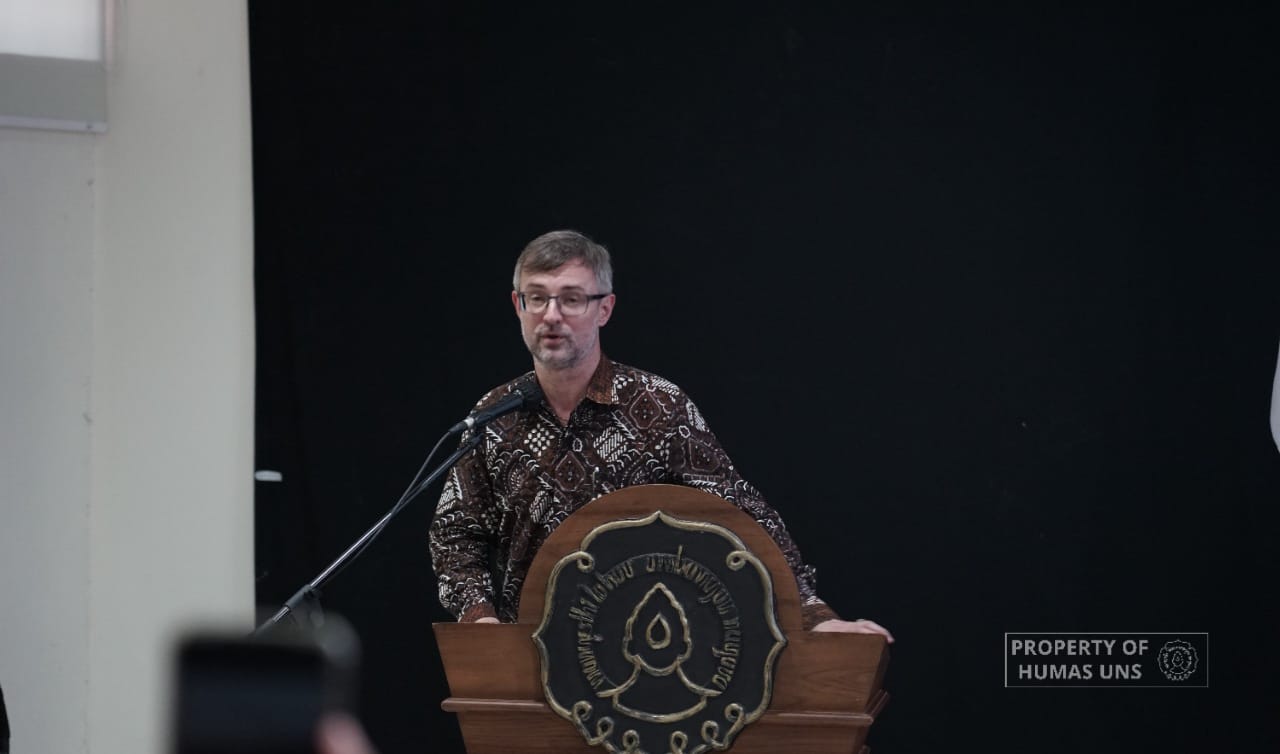 Adakan Kuliah Tamu, Prodi Hubungan Internasional FISIP UNS Hadirkan Duta Besar Ukraina untuk Indonesia