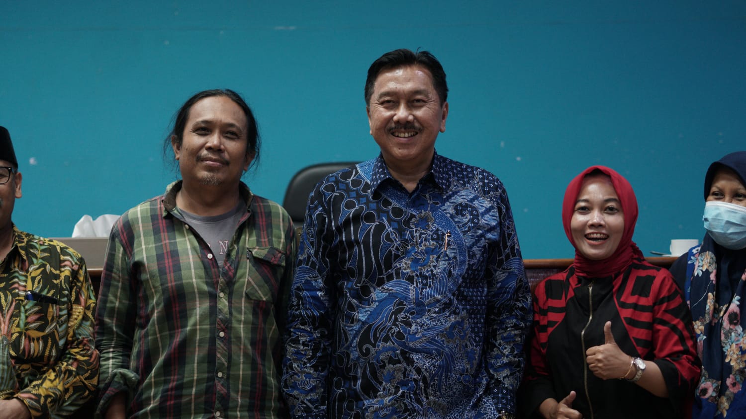 UNS Berikan Gelar Profesor Kehormatan kepada Direktur Keuangan dan Manajemen Risiko Garuda Indonesia