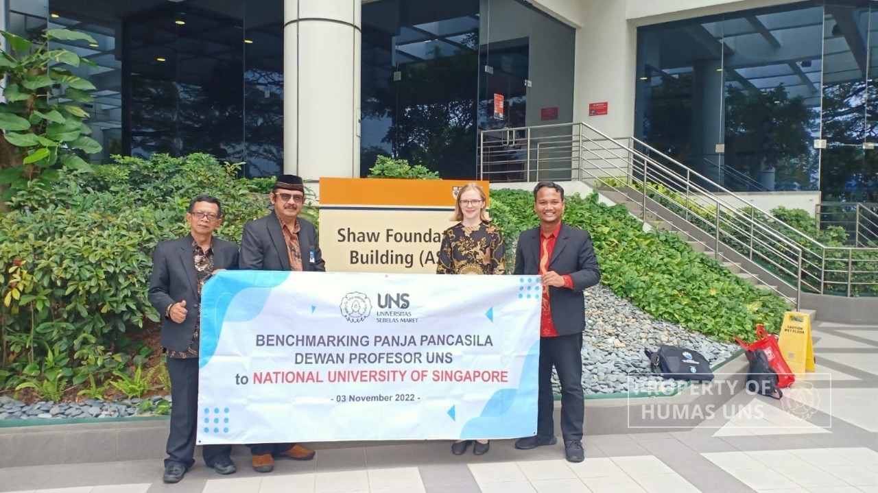 Dewan Profesor UNS Adakan Benchmarking National University of Singapore