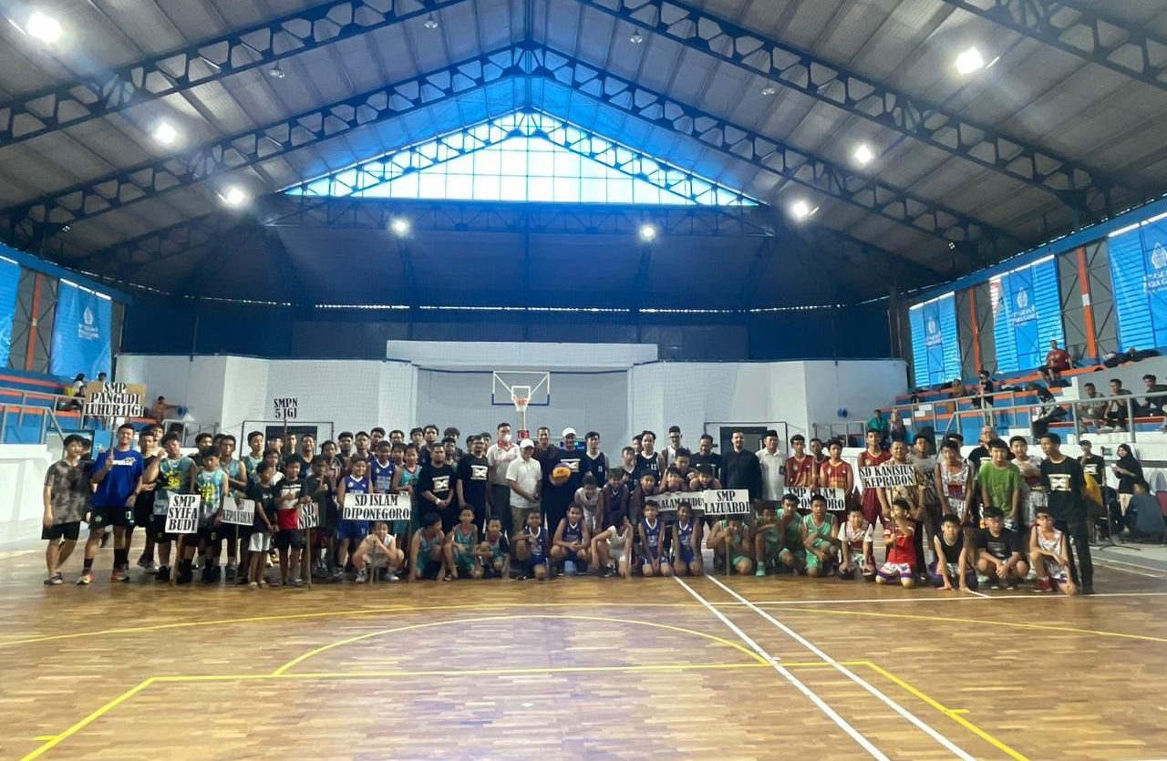 Yayasan Pendidikan Islam Diponegoro Gelar Turnamen Basket di GOR UNS