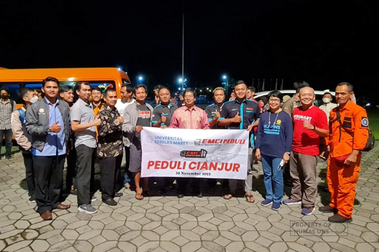 Rektor UNS Lepas Sukarelawan Sorti Kedua ke Cianjur