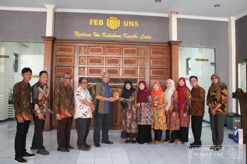 Kunjungi FEB UNS, FEB Universitas Islam Bandung Tertarik dengan Kurikulum OBE
