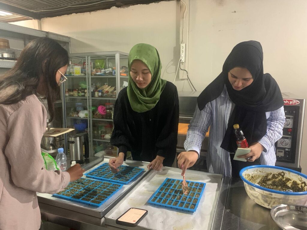 AVOBAR, Snack Bar Inovasi Mahasiswa UNS untuk Mengurangi Dysmenorrhea