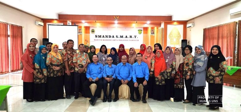 Dosen FKIP UNS Latih Guru SMA di Sragen untuk Optimalkan Pembelajaran Bahasa Inggris Terintegrasi Teknologi AI