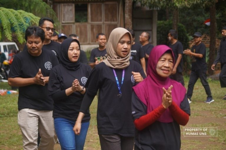 Grup Riset Kajian Budaya Adakan Outbound Capacity Building untuk Masyarakat Laweyan, Surakarta