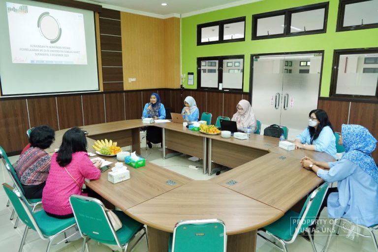 FK Universitas HKBP Nommensen Medan Melakukan Kunjungan Benchmarking ke FK UNS