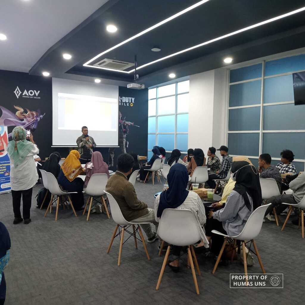 Grup Riset FH UNS Adakan Diseminasi Penggunaan Shopee Pay Later dalam Perspektif Hukum Islam 2 Grup Riset FH UNS Adakan Diseminasi Penggunaan Shopee Pay Later dalam Perspektif Hukum Islam 1