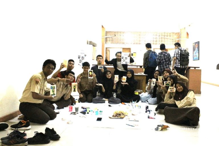Kolaborasi dengan Teman Tuli, FSRD UNS Gelar Pameran Seni dan Workshop