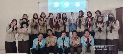 Tim Mahasiswa Psikologi UNS Beri Pelatihan Konselor Sebaya di SMAN 6 Surakarta