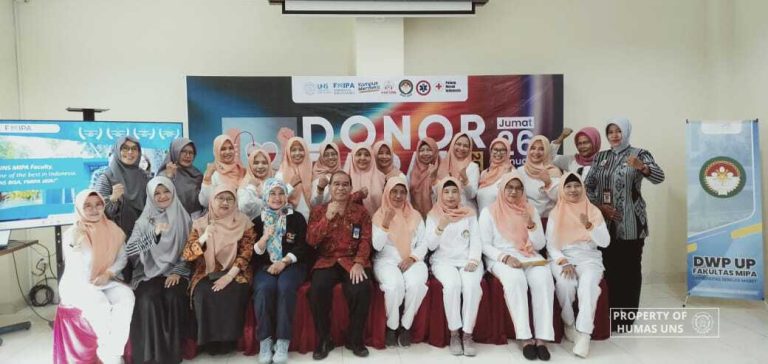 Awali Tahun 2024, DWP Gelar Donor Darah di FMIPA UNS
