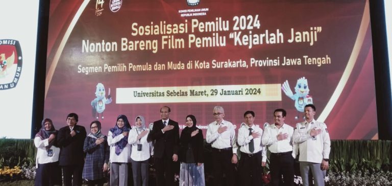 Edukasi Kepada Mahasiswa, Pusdemtanas UNS Bersama KPU RI Gelar Nonton Bareng Film Pemilu