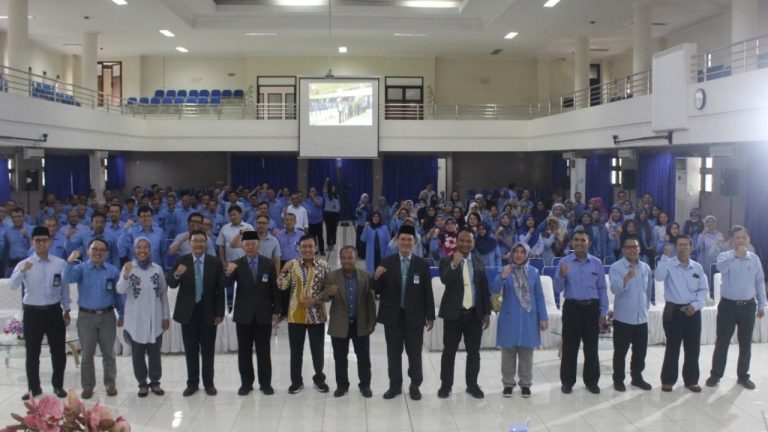 FKIP UNS Gelar Deklarasi dan Penandatanganan Pakta Pencanangan Zona Integritas