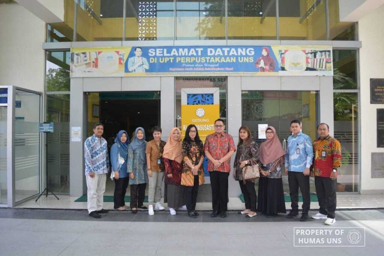 UPT Perpustakaan UNS Menerima Kunjungan dari Tim Perpustakaan Ditjen Imigrasi