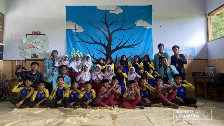 Mahasiswa KKN UNS Kenalkan Sustainable Energy ke Siswa SD dan Masyarakat Desa Kepyar, Wonogiri
