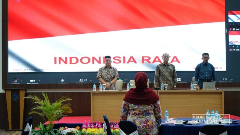 FIB UNS Datangkan Guru Besar dari Ohio USA dalam Workshop Penulisan Jurnal Ilmiah Internasional
