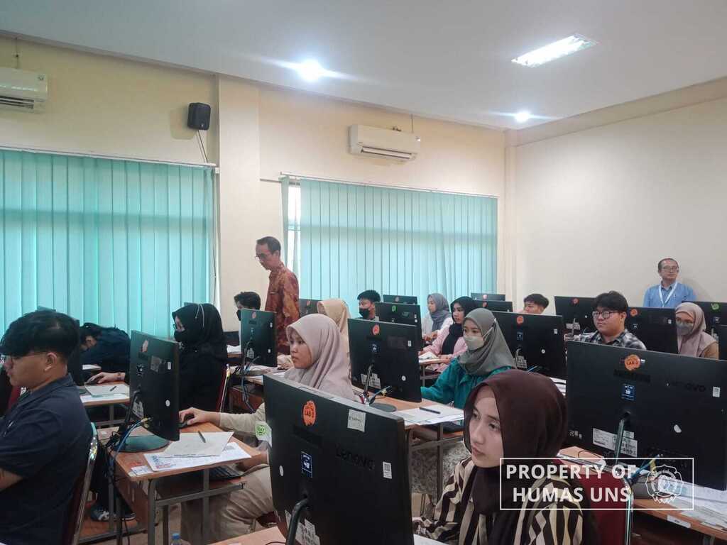 Panitia SNPMB Pusat Melakukan Monitoring UTBK SNBT di UNS – Universitas Sebelas Maret 2 Panitia SNPMB Pusat Melakukan Monitoring UTBK SNBT di UNS 2