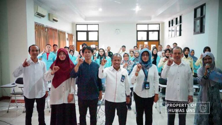 Perkuat Identitas Kampus Inklusif, UNS Adakan Pelatihan Bahasa Isyarat