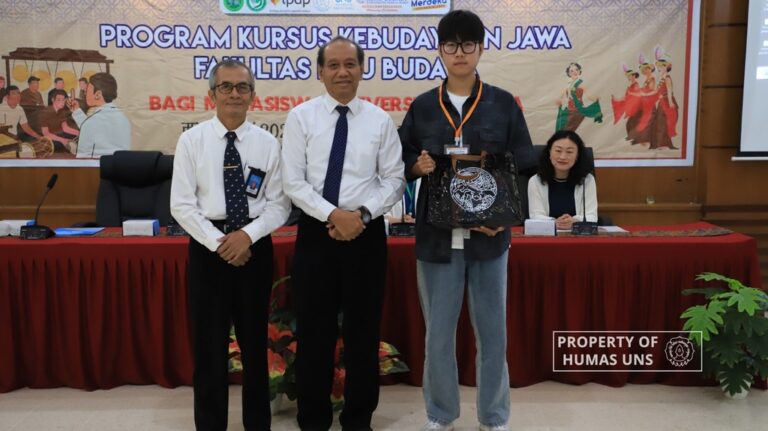 FIB UNS Selenggarakan Short Course Kebudayaan Jawa Kolaborasi dengan Universitas Xihua, Tiongkok