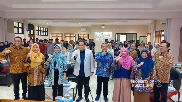 Hakim Mahkamah Konstitusi RI Berikan Kuliah Umum di UNS