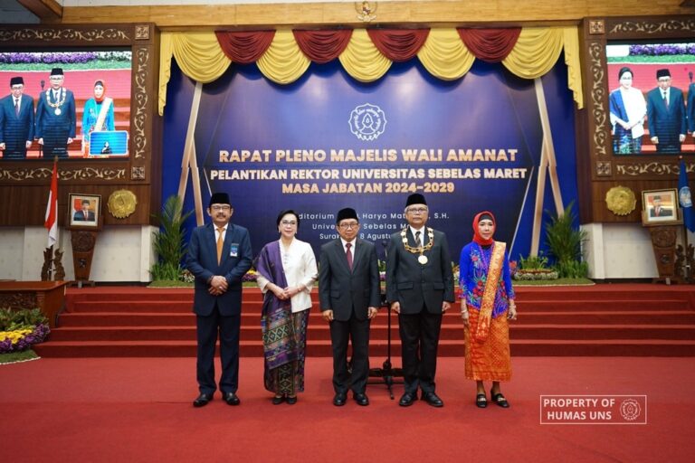 MWA Lantik Prof. Hartono sebagai Rektor UNS Masa Jabatan 2024-2029