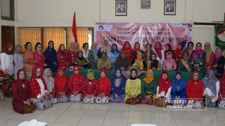 Sertijab Ketua DWP UNS, Rektor Ingatkan Peran Istri Sangat Penting