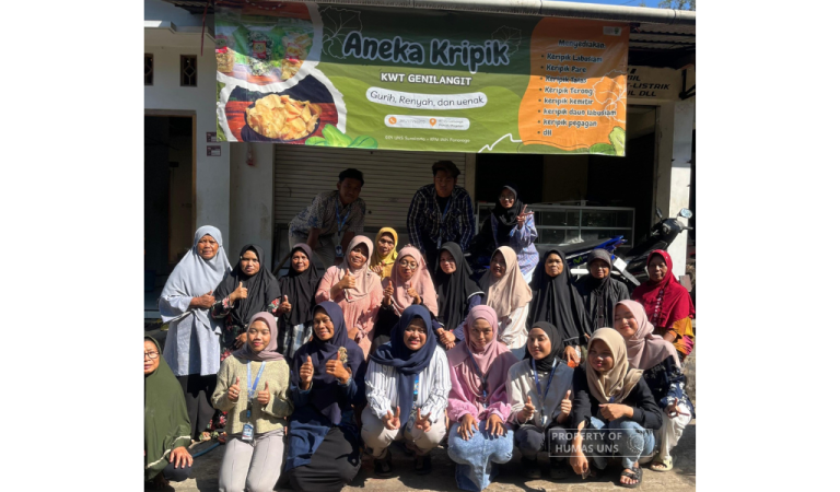 Tingkatkan Ekonomi Desa KKN 157 UNS Hadirkan Solusi Digital bagi UMKM Desa Genilangit, Magetan
