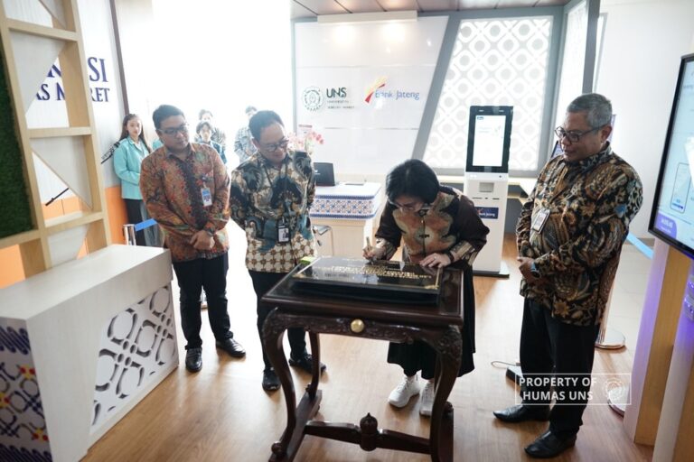 UNS dan Bank Jateng Meresmikan Laboratorium Mini Bank Digital Sekolah Vokasi