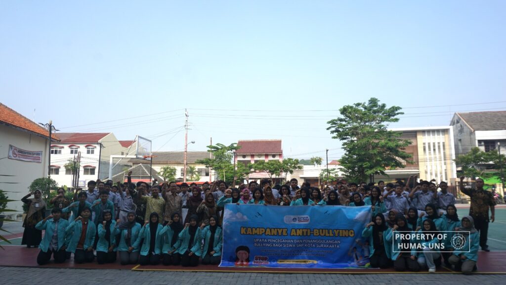 LPPMP UNS Kampanyekan Anti Bullying di SMP Negeri 16 Surakarta