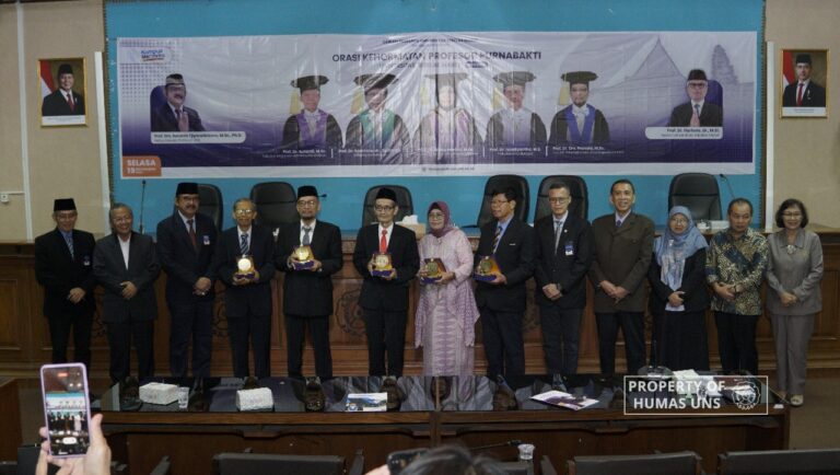 Lima Guru Besar UNS Masuki Masa Purnabakti