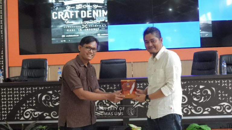 Prodi Kriya Seni FSRD UNS Gelar General Lecture Hadirkan Owner dari Craft Denim