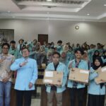 Sebanyak 20 Mahasiswa Disabilitas UNS Peroleh Laptop dari PT Bayan Resources Tbk