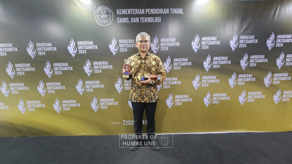 UNS Terima 8 Penghargaan dalam Anugerah Diktisaintek 2024