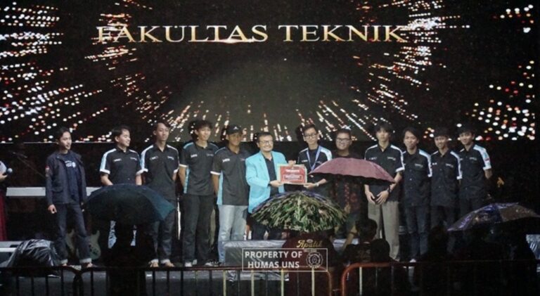 FT UNS Gelar APATIK 2024 untuk Apresiasi Mahasiswa Berprestasi