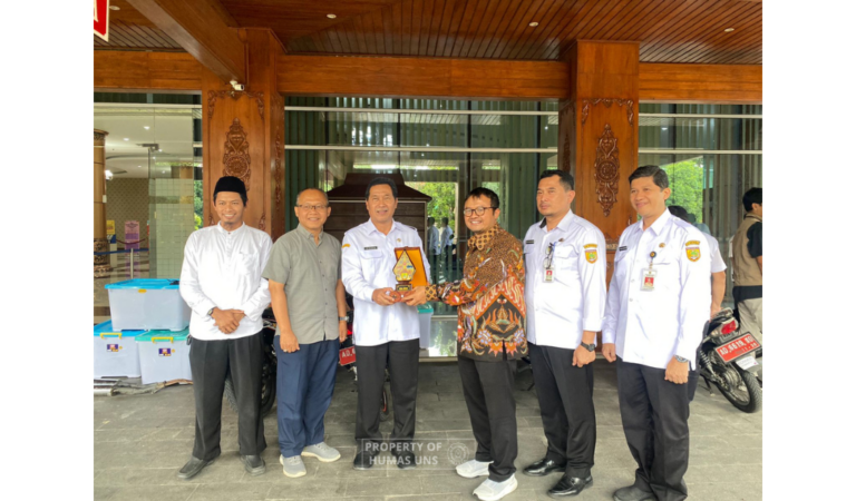 FT UNS Konsisten Wujudkan Energi Hijau melalui Konversi Motor Listrik di Sukoharjo