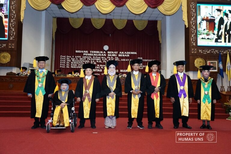 Kepada Guru Besar Baru, Rektor dan Ketua Dewan Profesor UNS Sampaikan Hal Ini