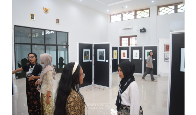 Pameran GRAFFOT Bertajuk TINGALI Kembali digelar di Aula Kampus UNS Mesen