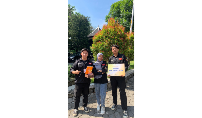 Tim Semar Mesem FT UNS Amankan Juara 1 dalam Bridge Modelling CivilWeek 2024