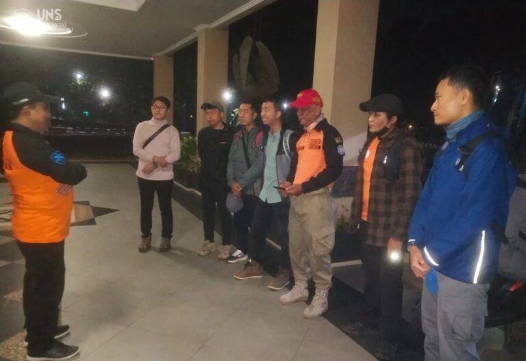 UNS Kirim Tim Medis untuk Membantu Penanganan Darurat di Aceh