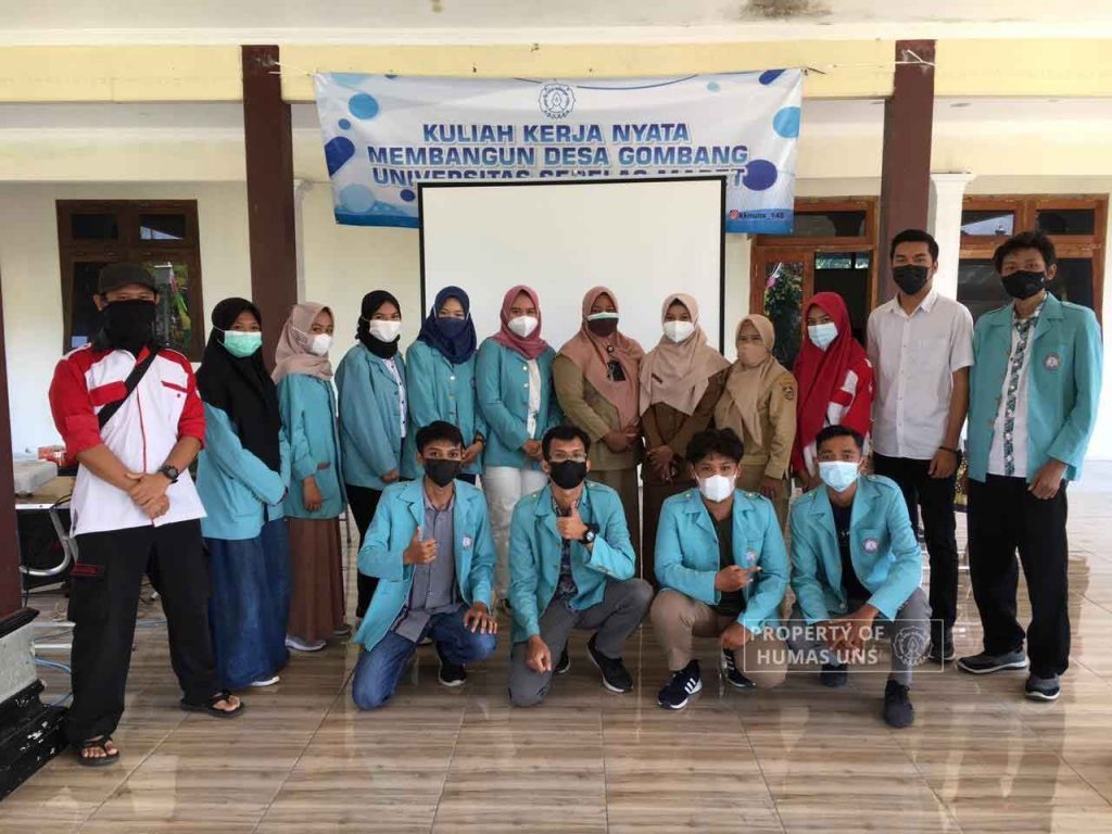 Tim KKN UNS 148 Sosialisasikan Bahaya Covid-19 dan Vaksinasi untuk Lansia di Desa Gombang, Boyolali