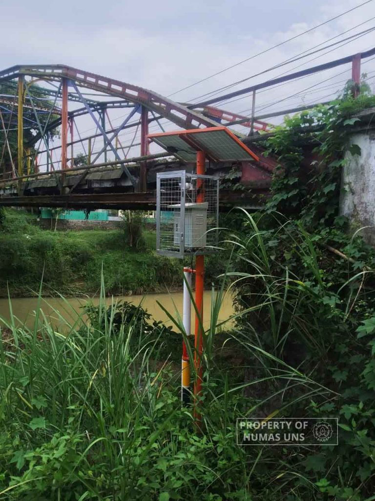 PSB LPPM UNS Pasang EWS Guna Permudah Deteksi Banjir