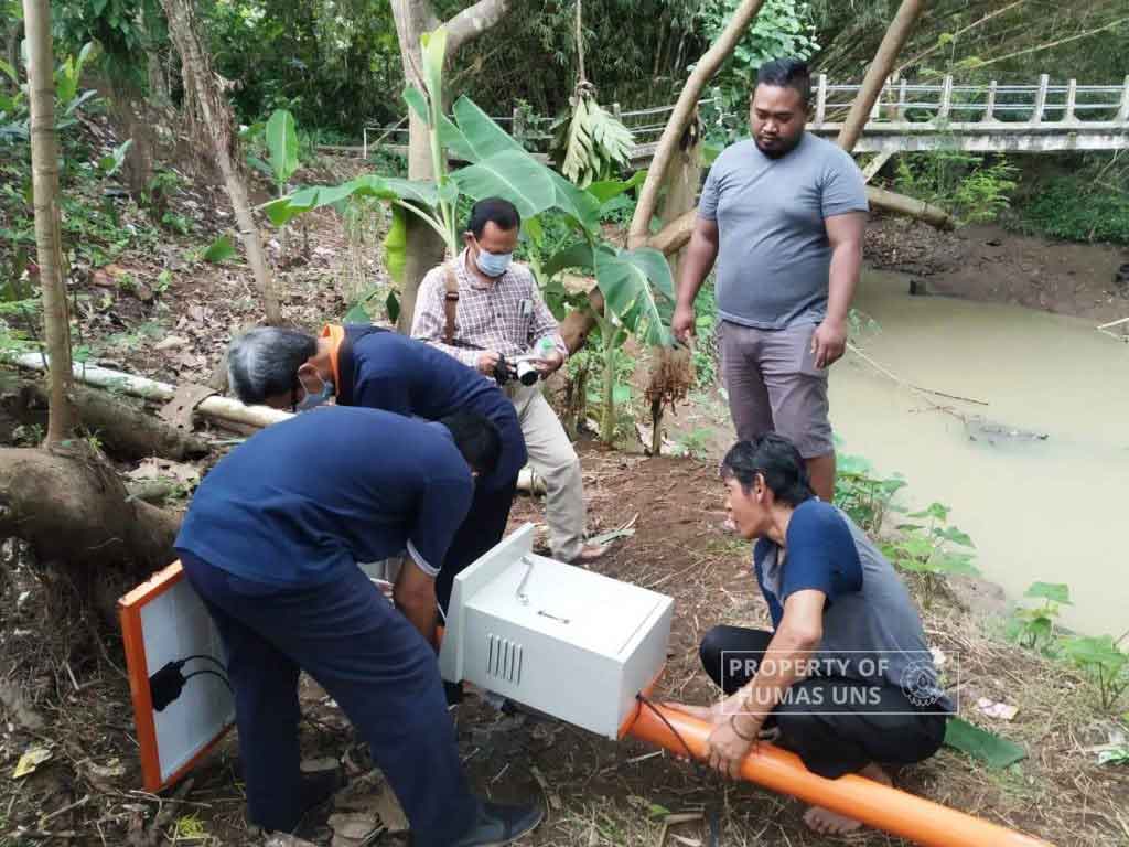 PSB LPPM UNS Pasang EWS Guna Permudah Deteksi Banjir