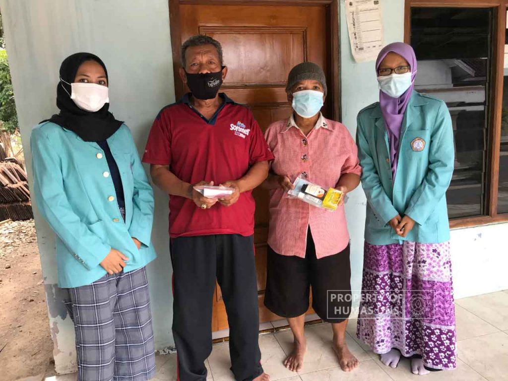 Kelompok 260 KKN UNS Edukasi Covid-19 dari Rumah ke Rumah Hingga Buat Alat Handsanitizer Otomatis